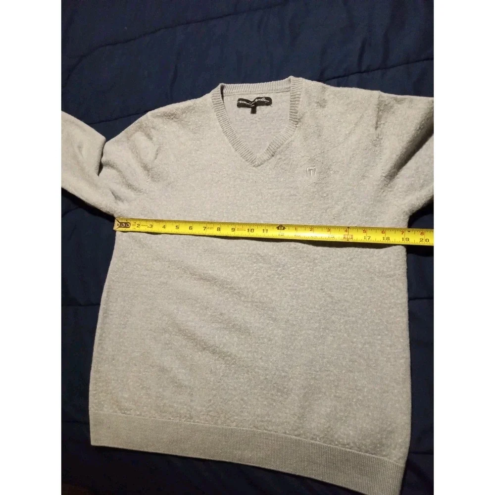 Travis Mathew Sweater Mens 2XL Gray V‎ Neck  Golf Merino Wool Blend